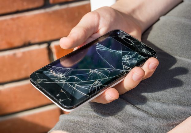 cracked_phone-623x432.jpg