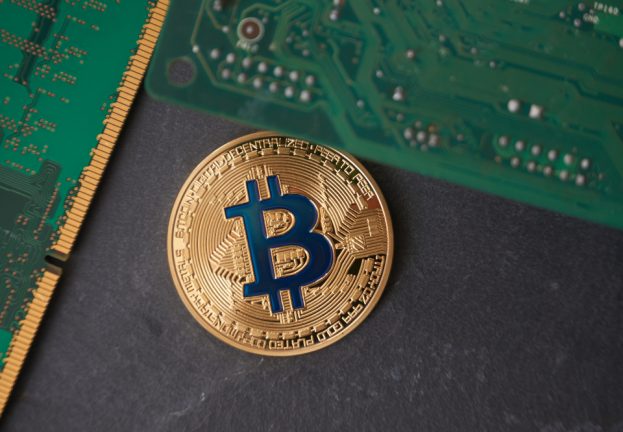 Cryptocurrency_scams-623x432