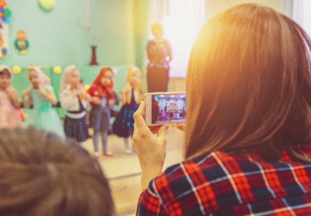 children-social-media-sharenting-risks-4-623x432